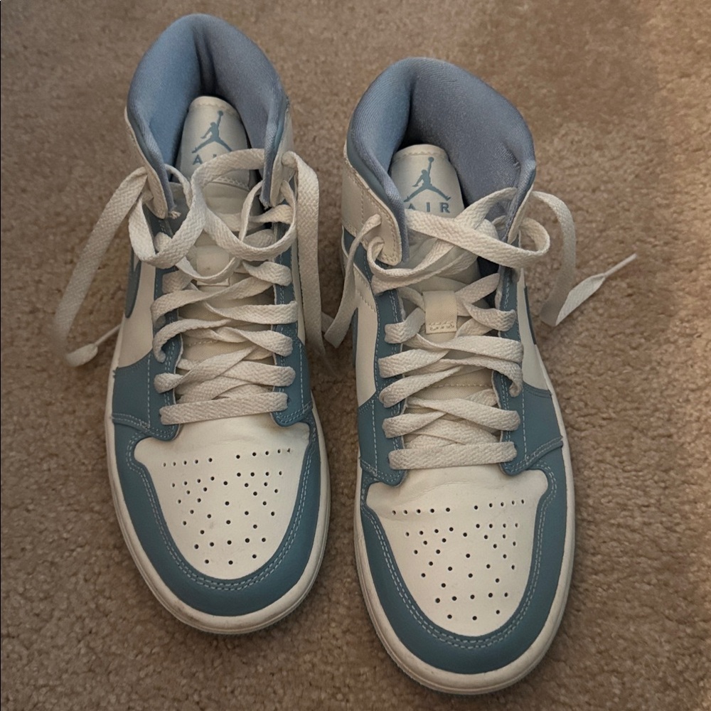 Nike Blue and White Women's Sneakers